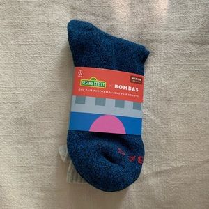 NWT Bombas Sesame Street Grover Calf Socks